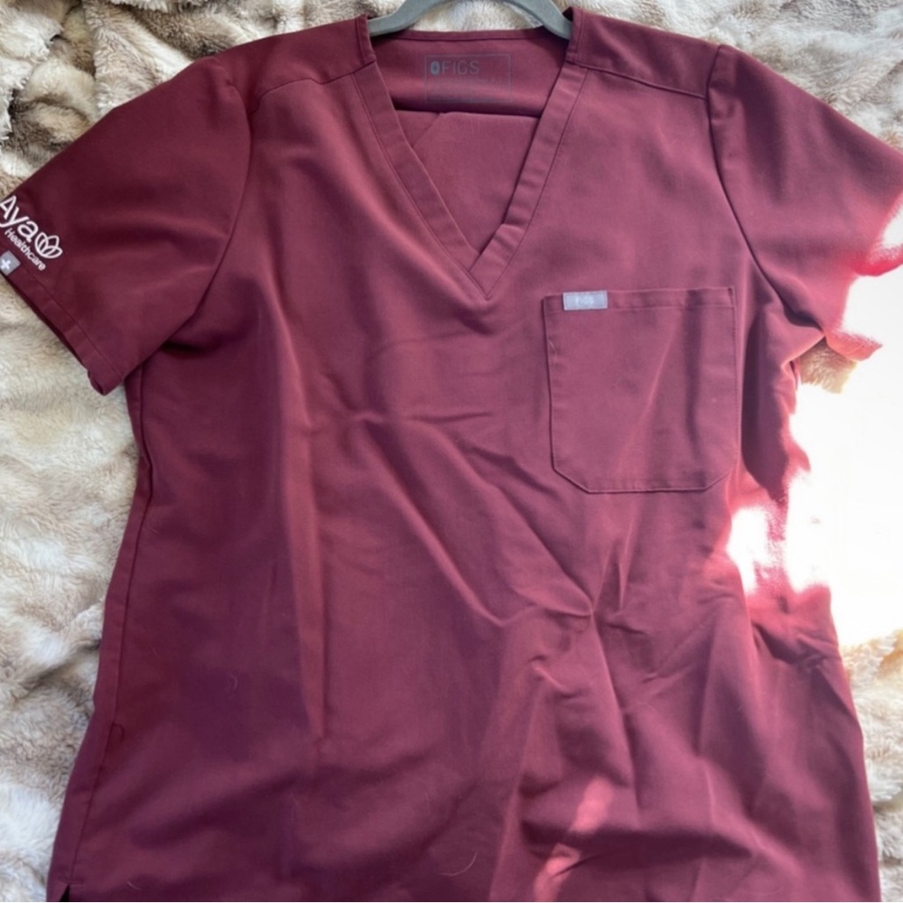 Figs Scrubs: Dark Cherry: Large: Catarina Top: Aya logo